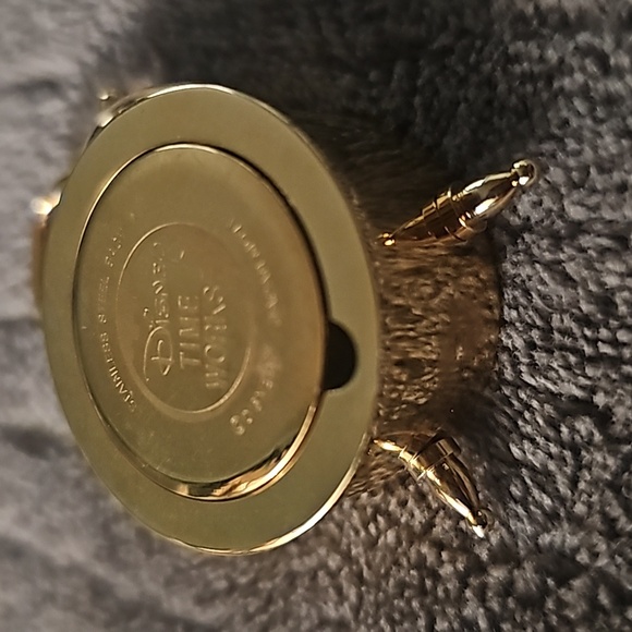 VINTAGE MINIATURE DISNEY GOLD DESIGN DESK CLOCK  COLLECTIBLE TESTED - Picture 5 of 6